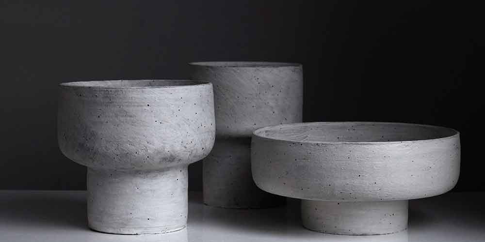 3 grey ceramic decorative bowls